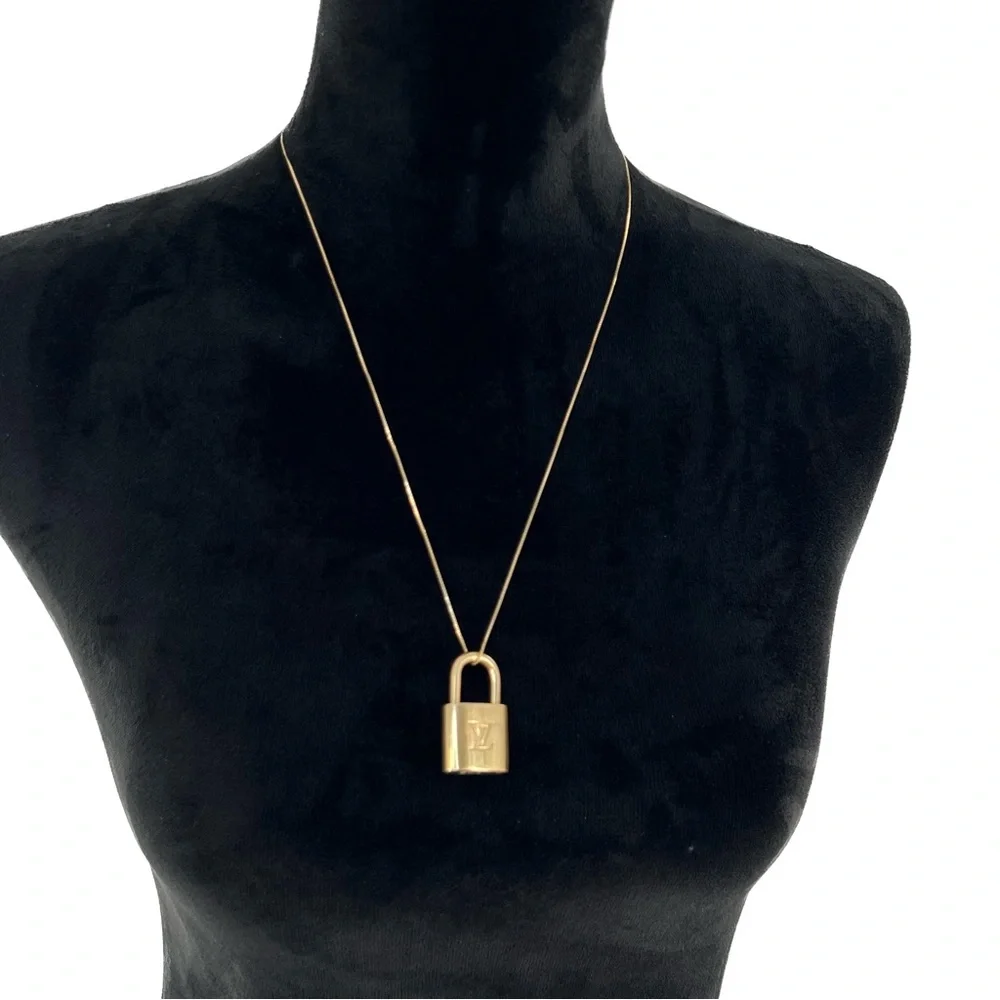 Authentic Louis Vuitton Brass Lock #317 No Key with After Market Box Chain 24”